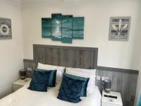 Monarch House - 5 ensuite rooms, 1 Ground floor bedroom, Sleeps 16, 60 yds beach & harbour, Dog Friendly - Ferienwohnung Weymouth