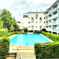 Front de Mer et Grande Piscine pour un appartement chic et cosy, appartement en résidence à Canet en Roussillon, à 10 minutes de Perpignan - Chambres d'hôtes Canet-en-Roussillon