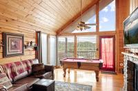 Dollywood Escape Hot Tub & Games - B&B Sevierville