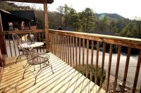 B&B Sevierville - Views I Mins To Dollywood I Hot Tub I Pool Table - Bed and Breakfast Sevierville