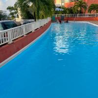 Studio La "KAZ À COCO" Tartane - B&B La Trinité