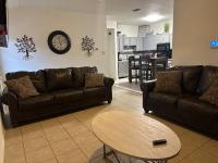 B&B Killeen - Executive Getaway: 3BR/2BA Stay - Bed and Breakfast Killeen