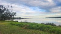 The Swan Lakehouse, on Budgewoi Lake - B&B