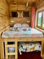 Baie Normandie Cottage Tiny House isolée , chauffée, 40min Mt St Michel 30min Mer Draps Serviettes - B&B