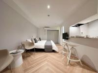 b hotel Rijodori - Cozy Studio in City Center, Breakfast Included - Chambres d’hôtes Hiroshima