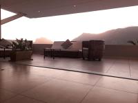 Luxury 12 bed villa, amazing views, solar power - Chambres d’hôtes Le Cap