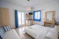 Doppelzimmer mit Balkon und Meerblick