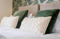 The Green House 3 Bed House - Contractors, Families, Close to city centre, Free Parking - Chambres d'hôtes Doncaster