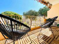 MARCO POLO - studio neuf avec parking & piscines - B&B Mandelieu-la-Napoule