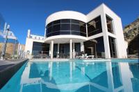 Villa Olivia with amazing sea- and coast views and private swimming pool! - Ferienwohnung