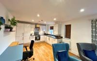 B&B Bracknell - Wokingham Spectacular 2 Bedroom Penthouse - Bed and Breakfast Bracknell