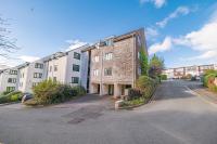 Two minute walk from the World of Beatrix Potter, apartment with parking - B&B Bowness-on-Windermere