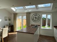 B&B Crewe - Cheshire East Detached 3BD, Central home CW1 - Bed and Breakfast Crewe