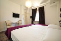 Deluxe Room (2 Adults + 1 Child)