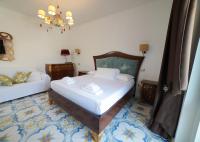 King Suite with Spa Bath