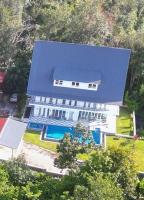 Sunset Hill Villas - Aquamarine Pool Villa - B&B
