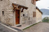 Villa Valya by GardaDoma - Bed and Breakfast