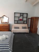 Modern house in the countryside by the Mediterranean - Chambres d'hôtes Llagostera