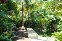 Kubu Sari Guest House - B&B
