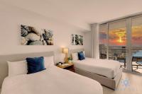 Amenities BALCONY w Stunning Views-Beachfront - B&B