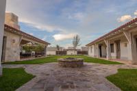 Pueblo Vinícola Parvada by Lumina - B&B