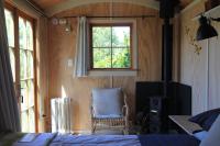 The Bird Hide - rustic luxury by the water - B&B