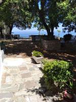 Dialiskari #1 - B&B Limniónas