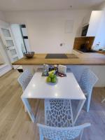 Haas Apartments Slepa, city centre, parking, courtyard - Chambres d'hôtes Brno