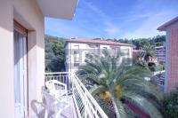 Laura E, due camere, aria condizionata, e a soli 200 m dal mare! by Alfareal - B&B