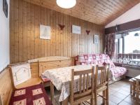 Charmant 2 pièces avec cheminée, proche des pistes et commerces, garage inclus! - FR-1-304-85 - B&B