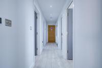 Hybrid Resi - Uxbridge, On-site CAR or VAN parking, near London Heathrow Airport - Chambres d'hôtes Uxbridge
