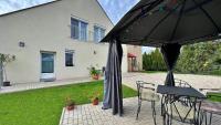 Gardencity Apartmanház - B&B