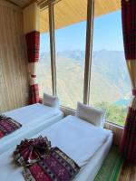 Habitación Doble con vistas a la montaña