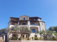 Sunset View Apartment and Pool Badesi - B&B