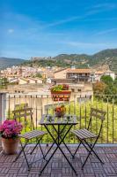 Terrace with castle view - Bed and Breakfast Bosa