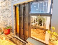 Salt Shore Studios - Bed and Breakfast Hermanus