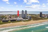 3BR Beach Condo: Private Balcony & Pool Access - South Padre Island, Texas - B&B