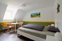 Queen Room with Garden View
