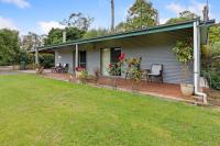Clarendon Chalets - B&B Mount Gambier