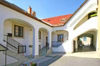 Barokk Vendégház - B&B