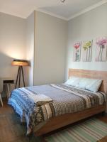 Estudio con 1 cama grande