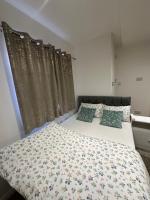 B&B Lewisham - Smart Cosy/Small Double Room in Oakridge Road Bromley - Bed and Breakfast Lewisham