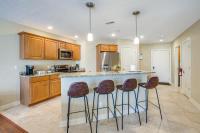 Downtown St Joseph Condo with Balcony and Harbor View - Bed and Breakfast Saint Joseph