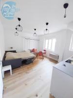 Economo B5 Tirabora Short Rent - B&B Trieste