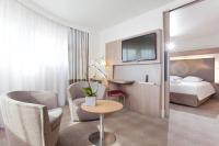 Suite with King Bed and Lounge