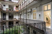 Triangle Apartment - FREE PARKING! - B&B Budapest