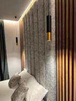 Camera Tripla Superior