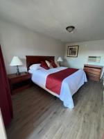 Zimmer mit Kingsize-Bett