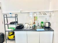 SA 1-10PAX SkyPod Puchong 2Room IOI Mall LRT WiFi - Chambres d'hôtes Puchong Batu Dua Belas