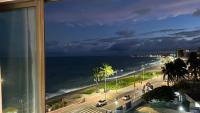 Flat em Hotel de Luxo beira mar da grife Ritz suítes com vista ampla para todo o mar da cruz das almas, jatiúca e ponta verde, com toda estrutura de um hotel lindo e arrojado, academia, piscina e muito mais, venha viver essa experiência incrível! - B&B Maceió